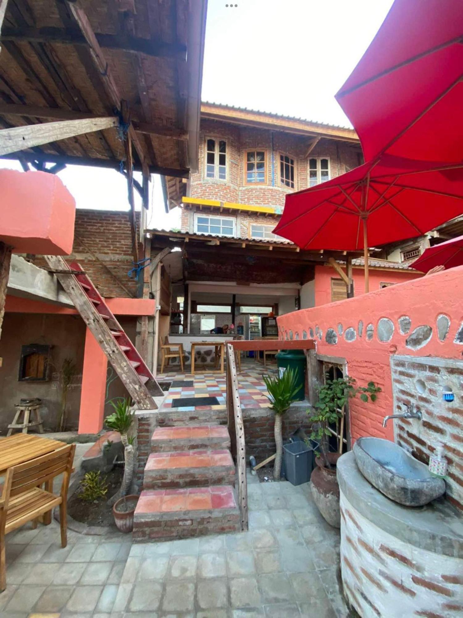 Gili La Boheme Hostel Gili Trawangan Exterior photo