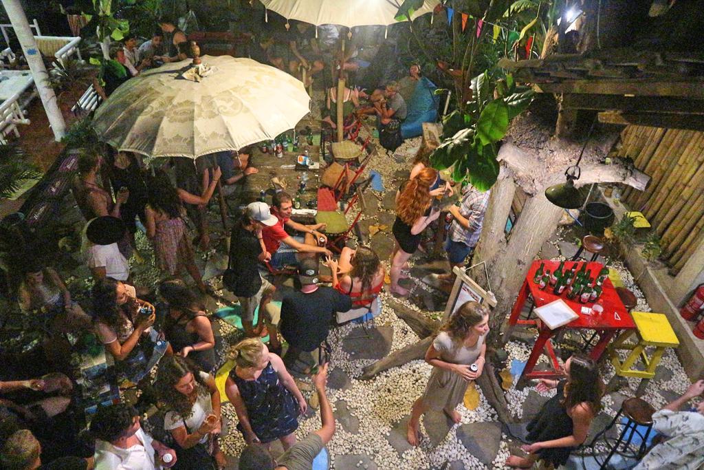 Gili La Boheme Hostel Gili Trawangan Exterior photo